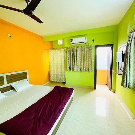 Hotel Falcon House ! Puri - Shriyash Group Zewnętrze zdjęcie